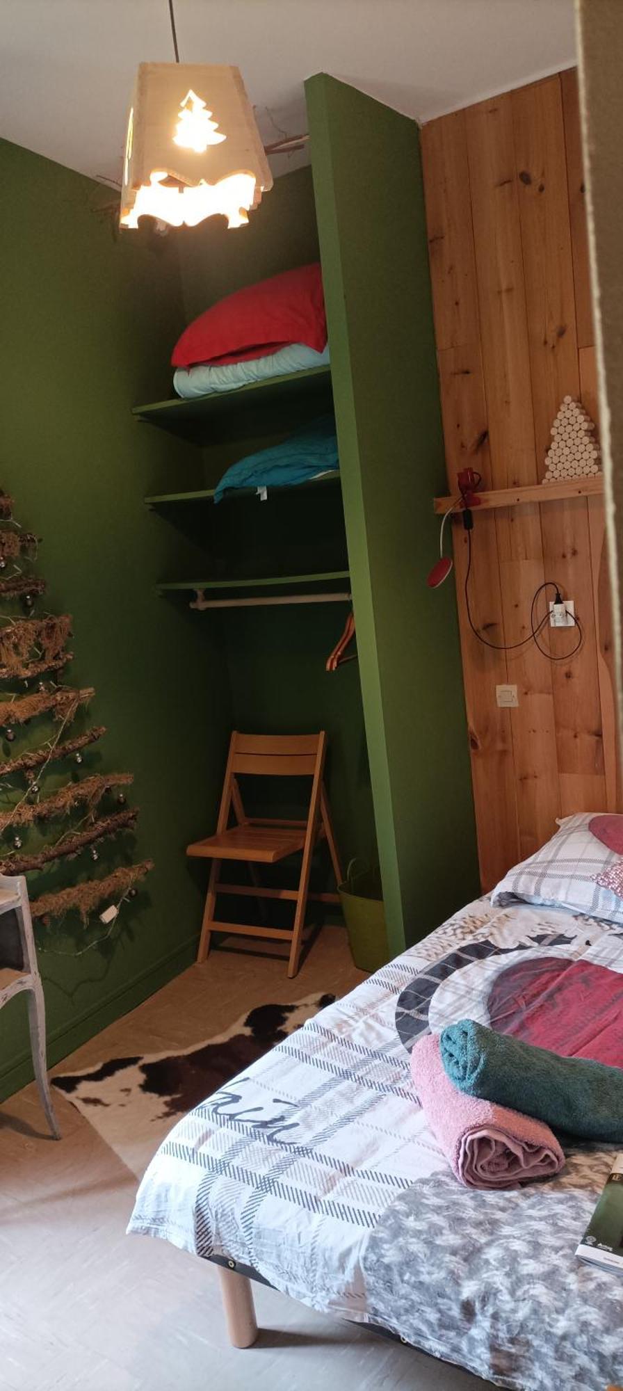 Le Sapin Rouge - Restaurant - Bar - Chambres D'Hotes Artigues  ภายนอก รูปภาพ